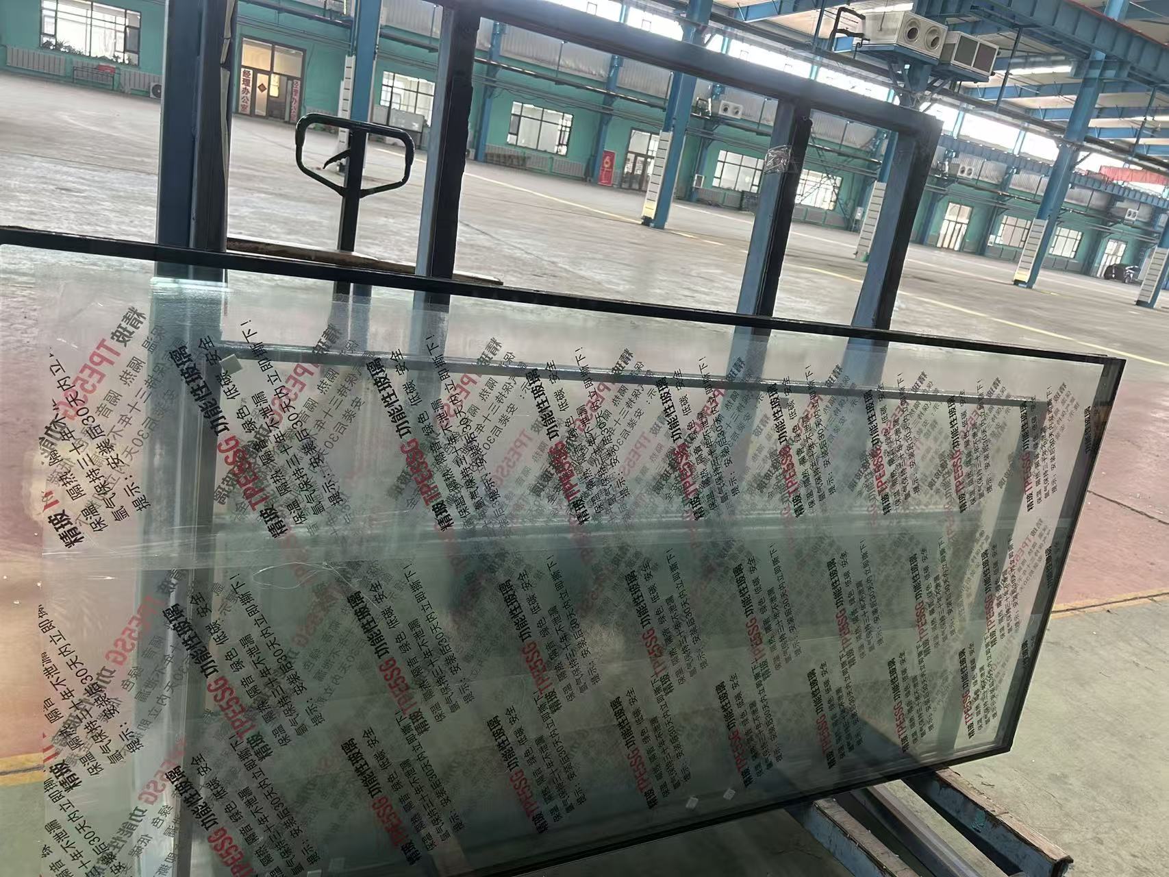 信阳市玻璃源头工厂夹层夹丝玻璃 - 方案